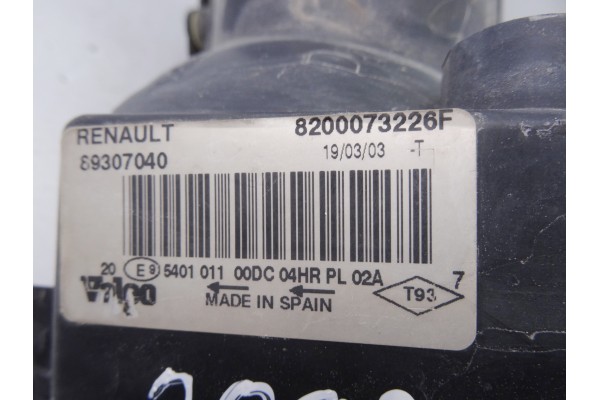 Faro derecho, Renault Megane Ii Berlina 5P Confort Authentique 2003, 8200073226F