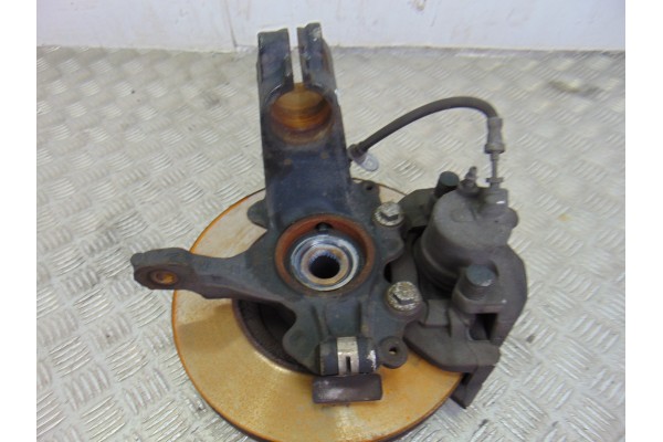 Mangueta delantera izquierda, Ford Focus Berlina (CB8) Trend 2011