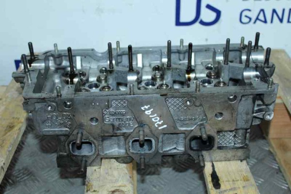 Culata, Audi A4 Berlina (8E) 2.5 TDI (120kW) 2003, 059E