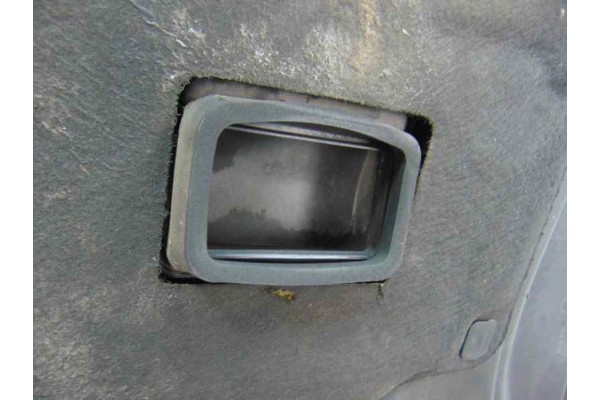 Capo, Volvo S40 Berlina 1.6 D Kinetic 2006