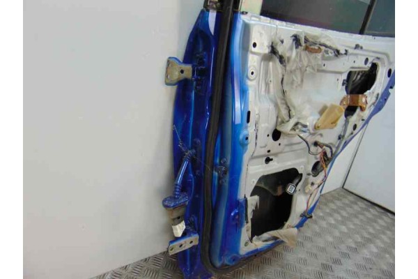 Puerta trasera derecha, Mitsubishi Montero (V60/V70) 3.2 DI-D Avance (5-ptas.) 2000