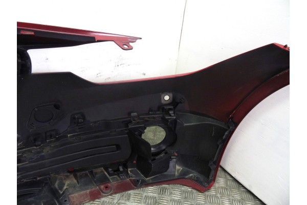 Paragolpes delantero