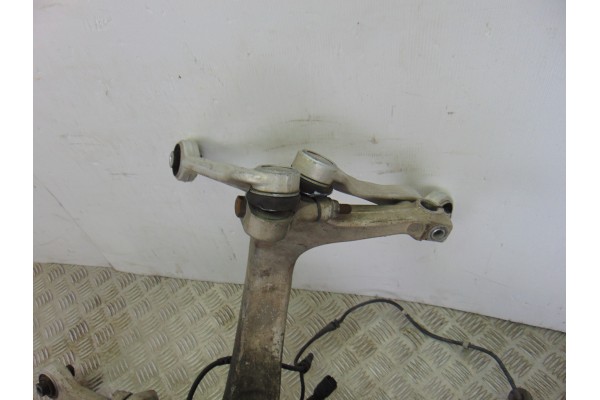 Mangueta delantera izquierda, Audi A6 Avant (4B5) 3.0 2002, 4B3407241H