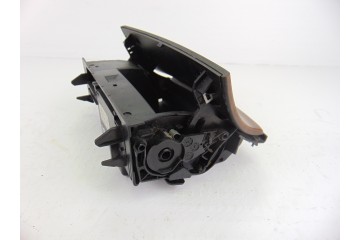 Cenicero, Mercedes-benz Cls (Bm 219) 350 Cgi (219.357) 2006, A2116802852
