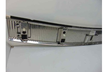 Molduras traseras, Volkswagen Touareg (7LA) Tdi V6 2004, 7L6863459B