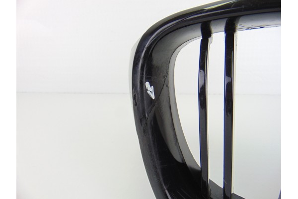 Rejilla paragolpes derecha, BMW Serie 3 Berlina (F30) 328i 2012 usado 6