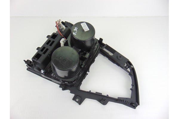 Cenicero, BMW Serie 3 Berlina (F30) 328i 2012, 9218925 usado 6