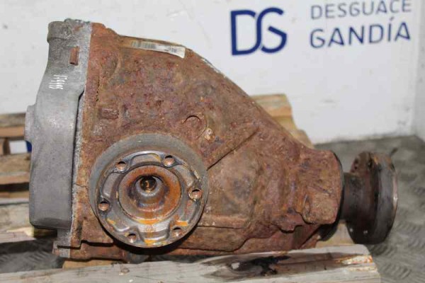 Diferencial trasero, BMW Serie 5 Touring (E39) 530d 2003 usado 6