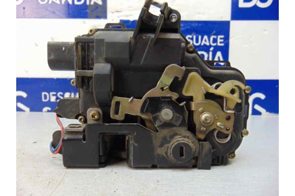 Cerradura puerta trasera derecha, Seat Leon (1M1) Signo 2002, 3B4839016M