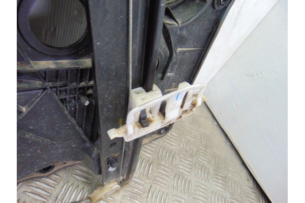 Elevalunas delantero derecho, Ford Fiesta (Cbk) Ambiente 2003 usado 6