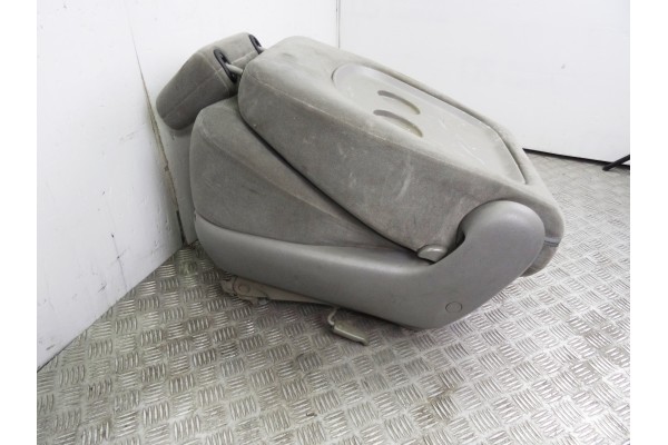 Asientos trasero izquierdo, Ford Galaxy (Vy) Ghia 2003 usado 7