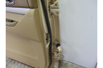 Puerta trasera izquierda, Ssangyong Rodius Xdi Limited AWD 2006, DORADA