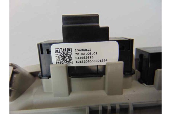 Luz interior, Opel Astra K Berlina 5P Dynamic Start/Stop 2015, 13415545 usado 7