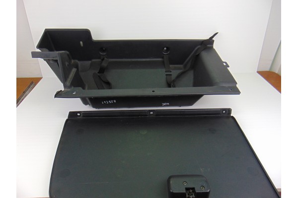 Guantera, Toyota Mr 2 Roadster (W30) 1.8 Smt Hardtop 2004, 64429-17010 usado 7
