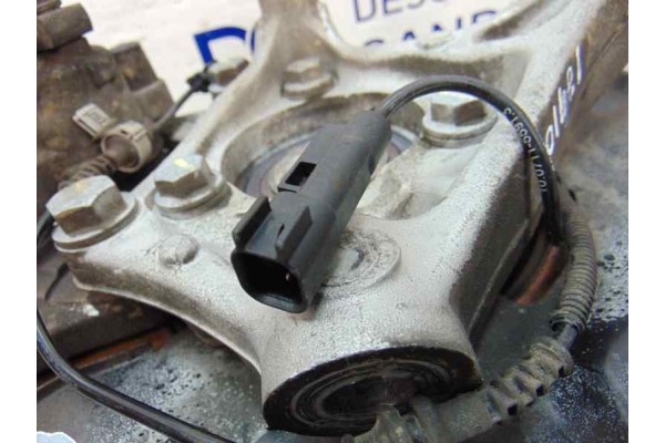 Mangueta delantera derecha, Opel Astra K Berlina 5P Dynamic Start/Stop 2015 usado 7