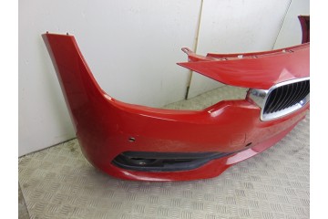 Paragolpes delantero