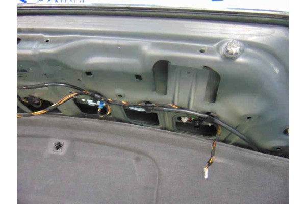 Tapa maletero, BMW Serie 7 (E65/E66) 730d 2008 usado 7