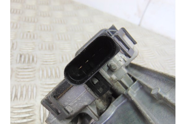 Motor limpia delantero, Ford Focus Berlina (CB4) Trend 2009 usado 8