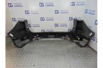 Paragolpes trasero