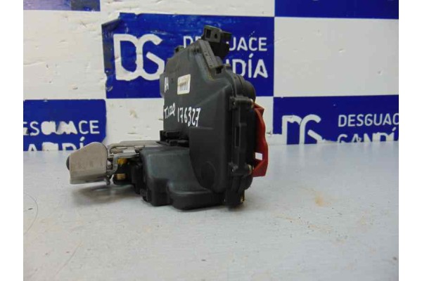 Cerradura puerta trasera izquierda, Audi A4 Avant (8E) 2.5 TDI (120kW) 2003, 8E0839015C
