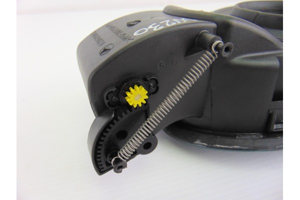 Tapa exterior combustible, Mercedes-benz Sl (Bm 230) Roadster 500 (230.475) 2003, A2306390042