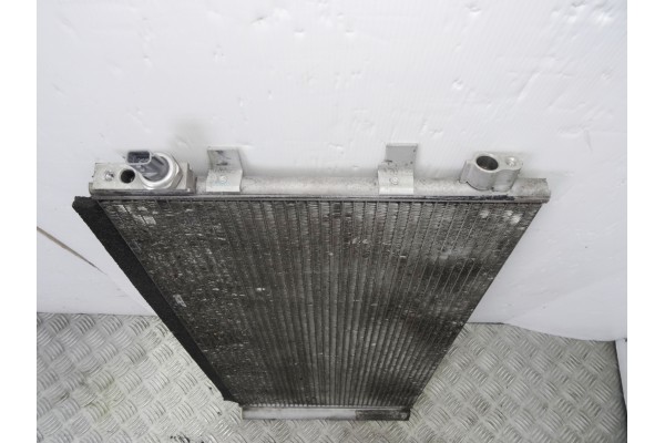 921000294R CONDENSADOR / RADIADOR  AIRE ACONDICIONADO RENAULT MEGANE III BERLINA 5P Business 2014 921000294R 210440 RENAULT - 2