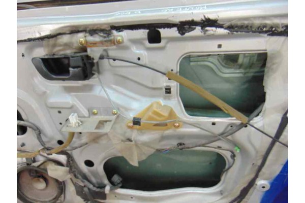 Puerta delantera derecha, Mitsubishi Montero (V60/V70) 3.2 DI-D Avance (5-ptas.) 2000