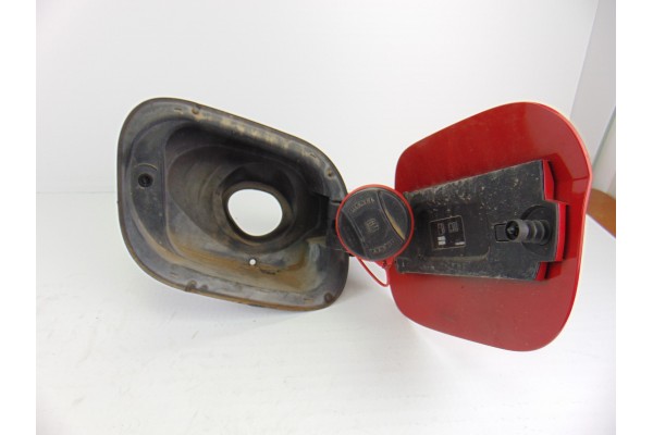 Tapa exterior combustible, Opel Astra K Berlina 5P Dynamic Start/Stop 2016, 13407838 usado 7