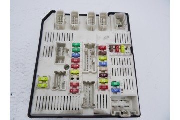 284B65125R CAJA RELES / FUSIBLES RENAULT MEGANE III BERLINA 5P Business 2014 284B65125R 210456 RENAULT - 1