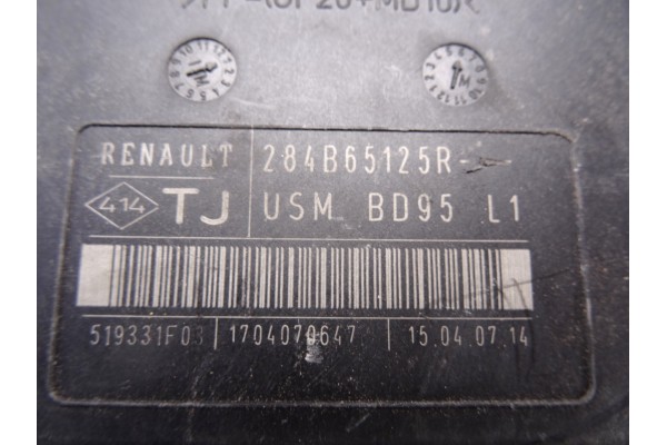 284B65125R CAJA RELES / FUSIBLES RENAULT MEGANE III BERLINA 5P Business 2014 284B65125R 210456 RENAULT - 2