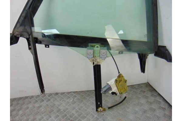 Elevalunas trasero derecho, Audi A6 Avant (4F5) 2.7 TDI 2005, 4F0839462A usado 7