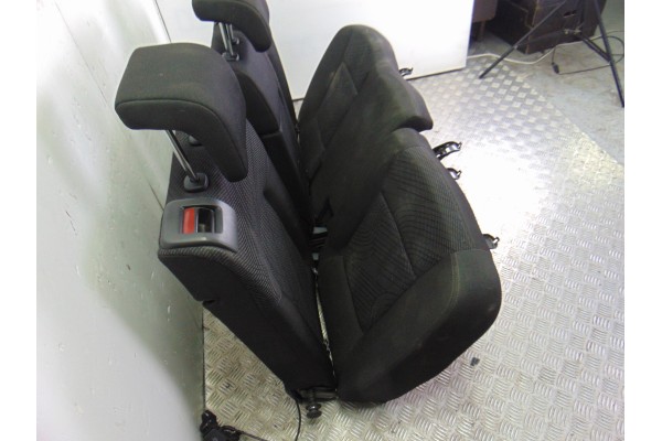 Juego asientos completo, Peugeot 3008 Confort 2009