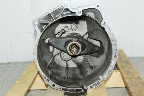 Caja cambios, BMW Serie 3 Berlina (E46) 316i 2000, Ajr usado 7