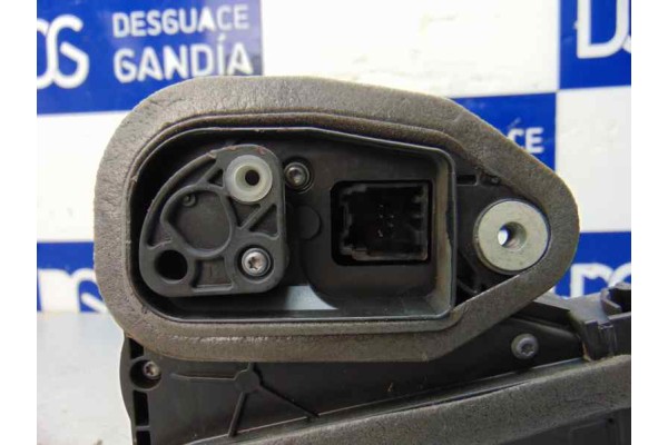 Cerradura puerta delantera izquierda, Opel Astra K Berlina 5P Dynamic 2018 usado 8