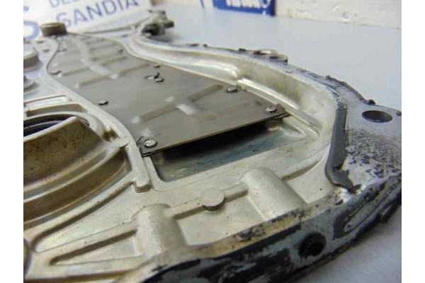 Tapa distribucion, Hyundai Sonata (Nf) 2.4 Style 2006, 21350-25000 usado 8