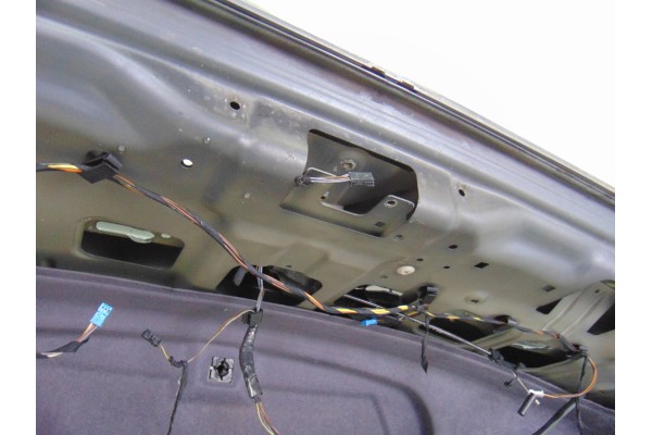 Tapa maletero, BMW Serie 7 (E65/E66) 740d 2007 usado 8