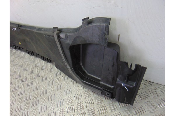Torpedo, BMW Serie 1 Berlina (E81/E87) 123d 2009, 6989788 usado 8