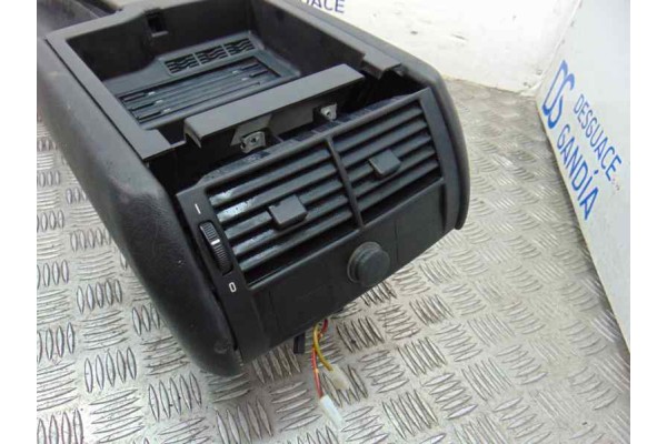 Consola central, BMW Serie X5 (E53) 3.0d 2003 usado 8