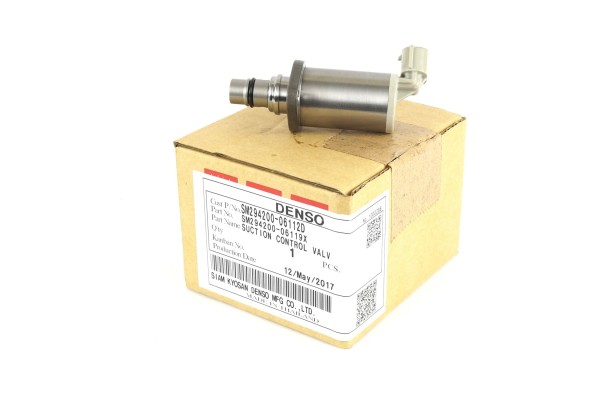 Pressure control valve common rail system Lexus IS II 220d DENSO Packaging status original