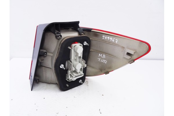 A1698202564 PILOTO TRASERO IZQUIERDO MERCEDES-BENZ CLASE B (BM 245)