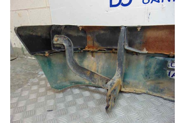 Paragolpes delantero