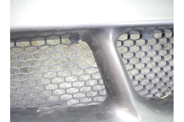 Paragolpes delantero, Hyundai H-1 Starex () 2.5 CRDI 2005 usado 8