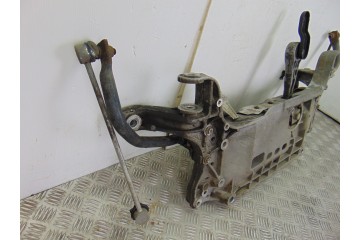 Puente delantero, Volkswagen Passat Berlina (3C2) Sportline 2005, 3C0199369F