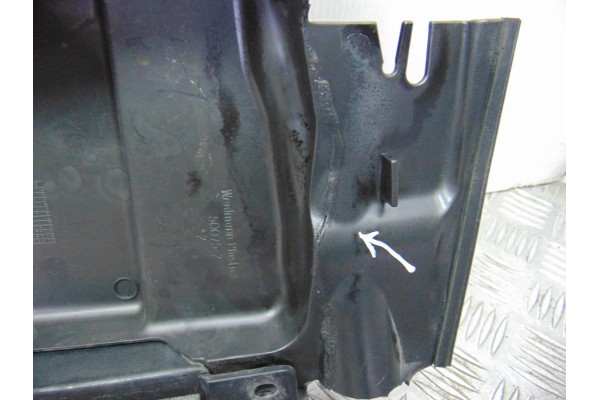 Torpedo, BMW Serie 1 Berlina (E81/E87) 123d 2009, 6989788 usado 9