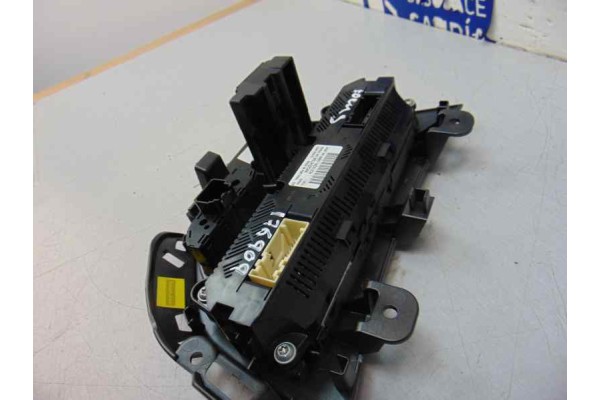 Mando climatizador, Ford Focus Berlina (CB8) Trend 2012, BM5T18C612CH usado 9