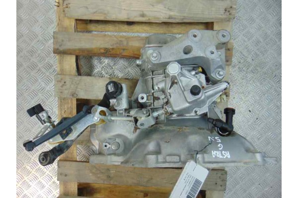 Caja cambios, Opel Astra G Berlina Comfort 2003 usado 9