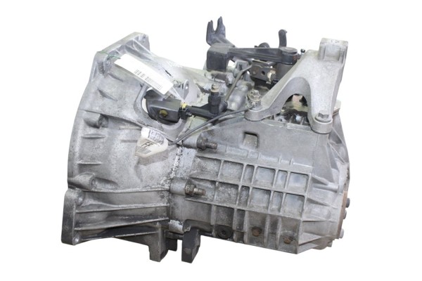 Caja cambios, Ford Focus Berlina (Cap) Ambiente (D) 2006, 3M5R7002YA usado 9