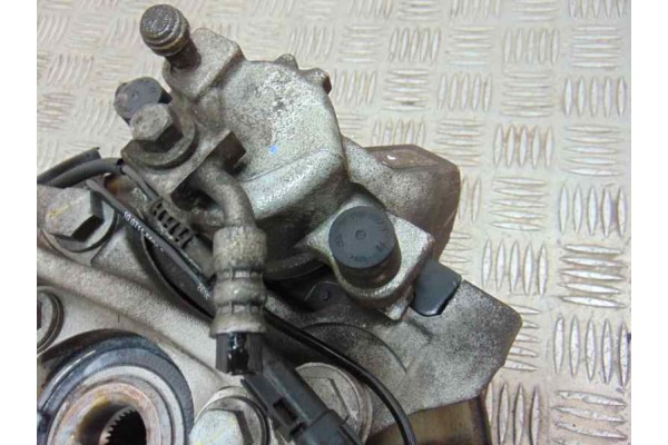Mangueta delantera izquierda, Opel Astra K Berlina 5P Dynamic Start/Stop 2015 usado 9