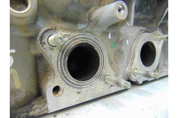 Culata, 4R8Q-6C064-AH usado 10