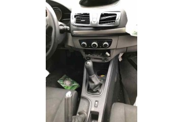 RENAULT MEGANE III BERLINA 5P Expression